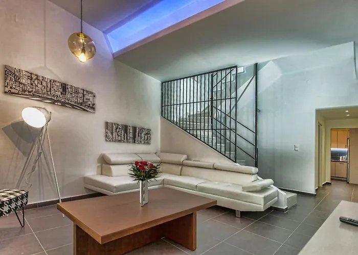 Loggia A275 Apartment *